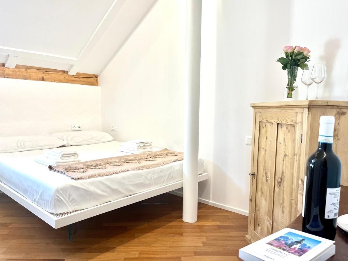 Historic Rooms And Apartments In The City Centre Of Bolzano Exteriör bild